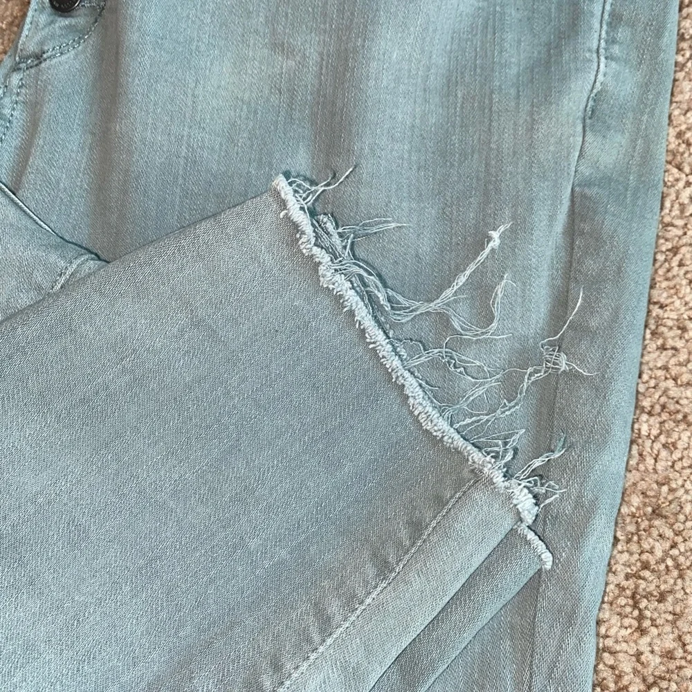 Universal Thread High Rise Cropped Jeans - Picture 5 of 10